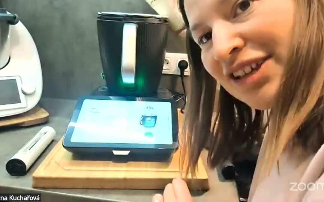 Thermomix nabídka říjen 2026: TM7 s&nbsp;prkénkem, nebo s&nbsp;pečicím balíčkem Premium